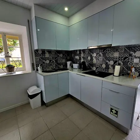 The Cedar Tree House בית נופש