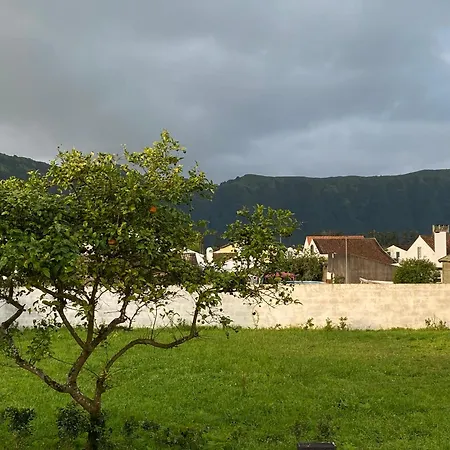 بيت للعطل The Cedar Tree House *