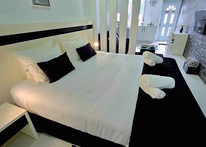 The Cedar Tree House بيت للعطل سيتي سيداديس